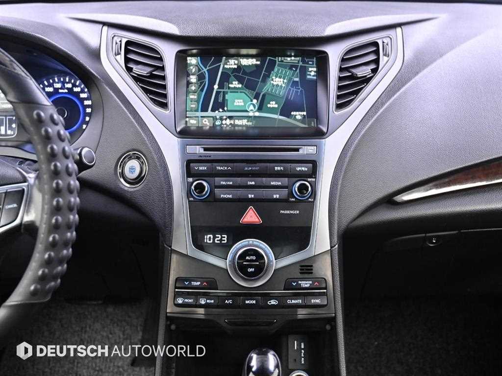 HYUNDAI Grandeur 2015 Blanco - Importación desde Corea - HF Imports Iquique - Foto 14