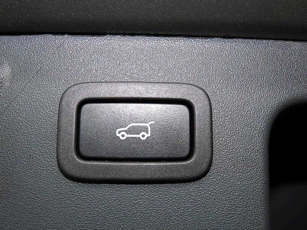 Land Rover Discovery Sports 2018 Plateado - Importación desde Corea - HF Imports Iquique - Foto 16