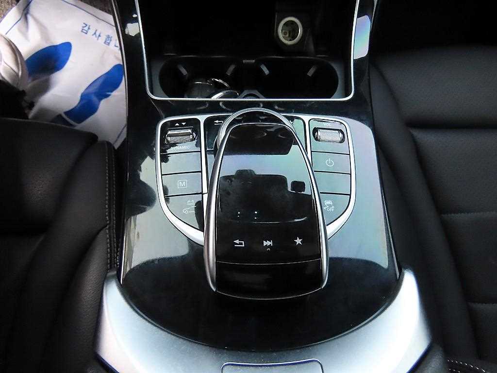 Mercedes Benz GLC Class 2019 - Importación desde Corea - HF Imports Iquique - Foto 13