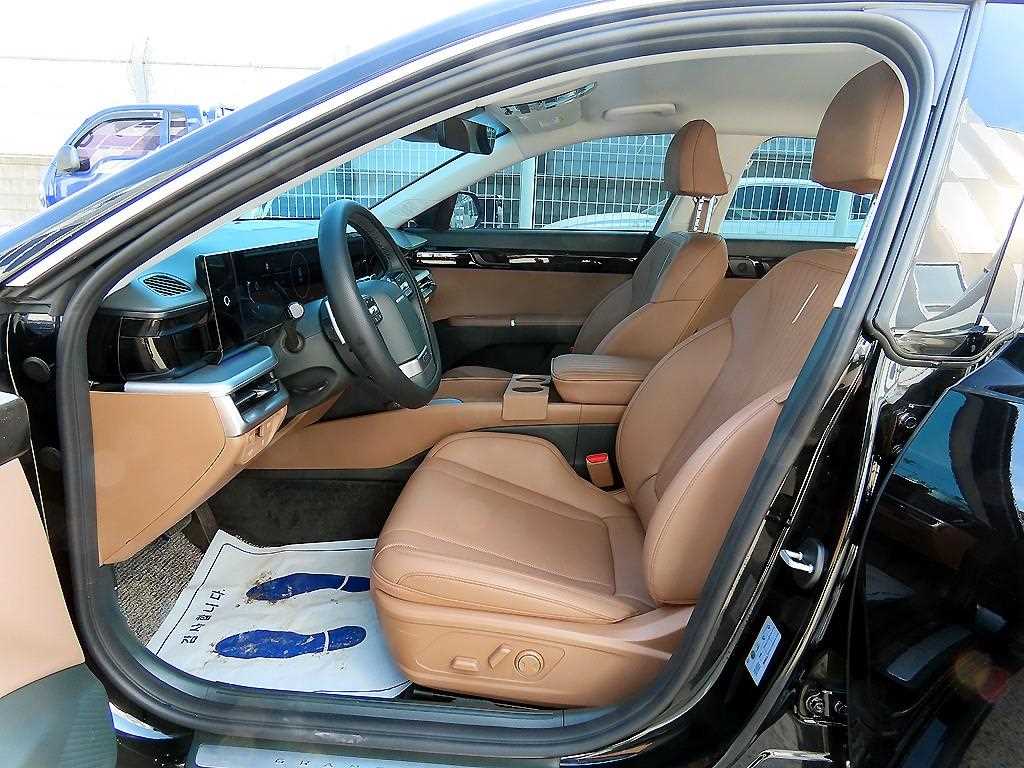 HYUNDAI Grandeur - Vista 5