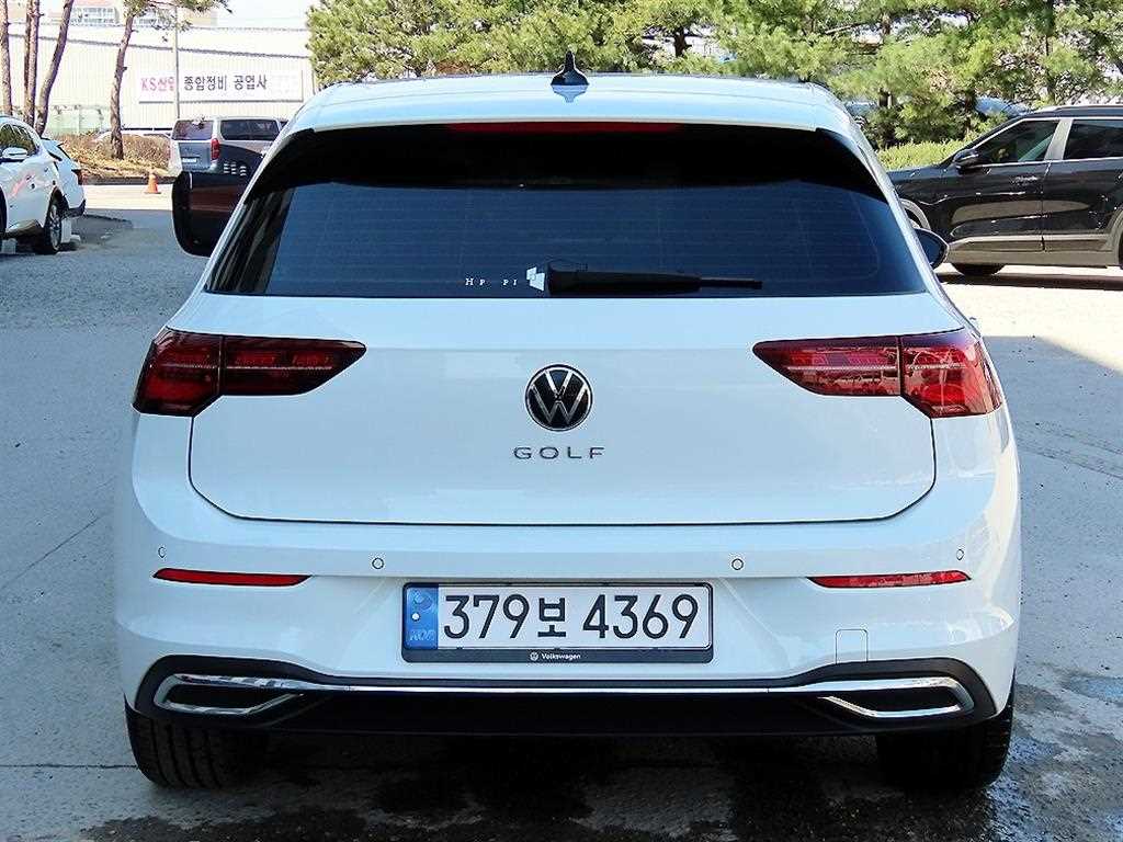 Volkswagen Golf - Vista 4