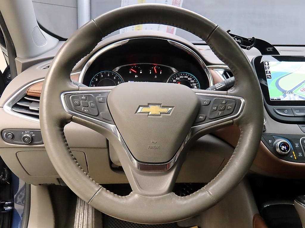 Chevrolet Malibu - Vista 9