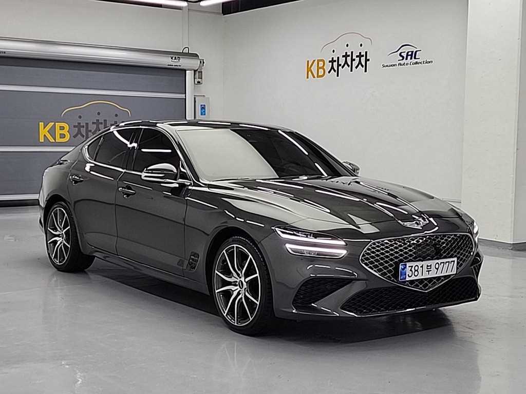 Genesis G70 - Vista 4