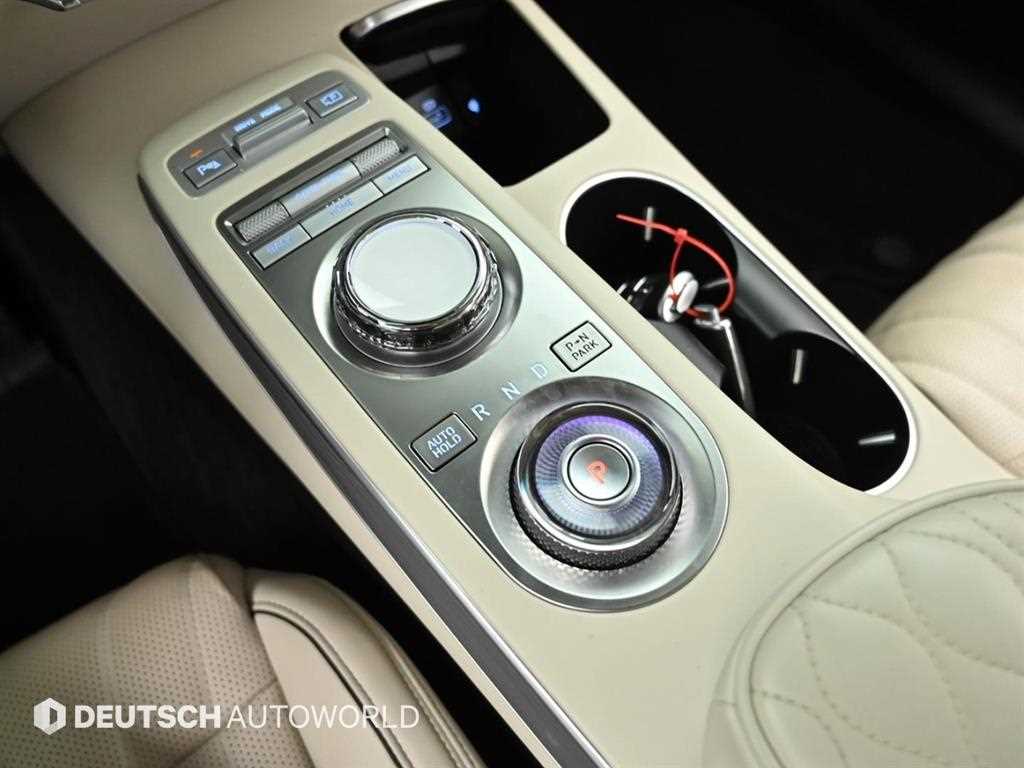 Genesis GV70 - Vista 9