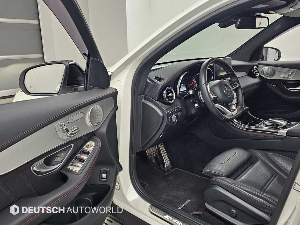 Mercedes Benz GLC Class - Vista 11