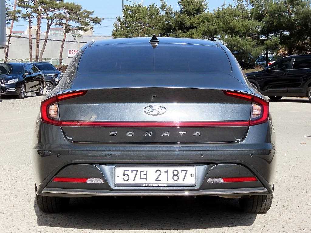 HYUNDAI Sonata - Vista 4