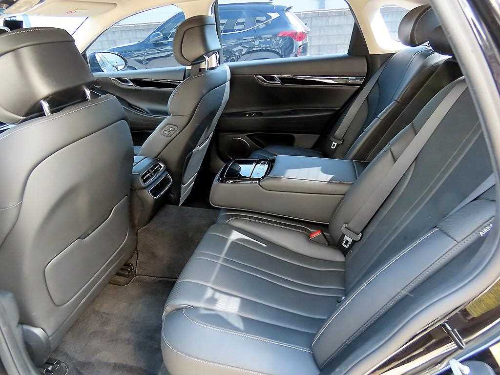 Genesis G80 - Vista 6