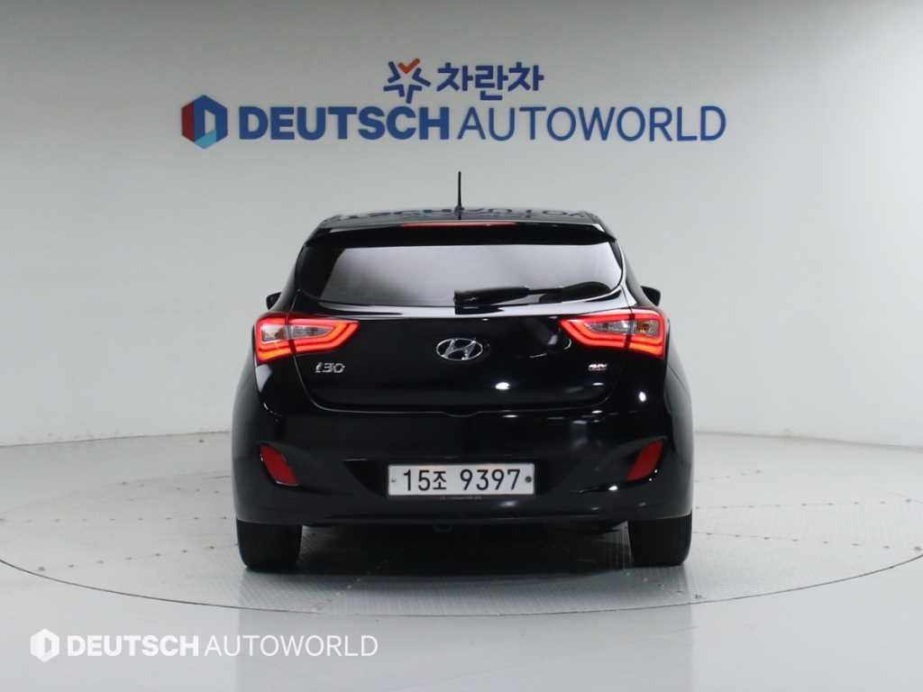HYUNDAI i30 - Vista 4