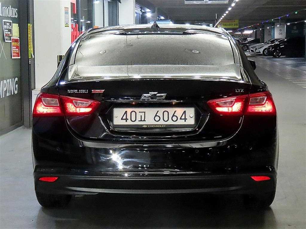 Chevrolet Malibu - Vista 5