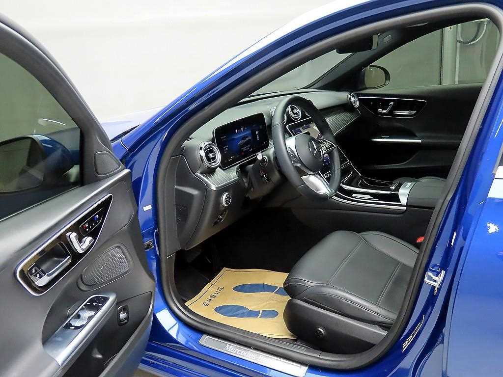 Mercedes Benz C Class - Vista 5