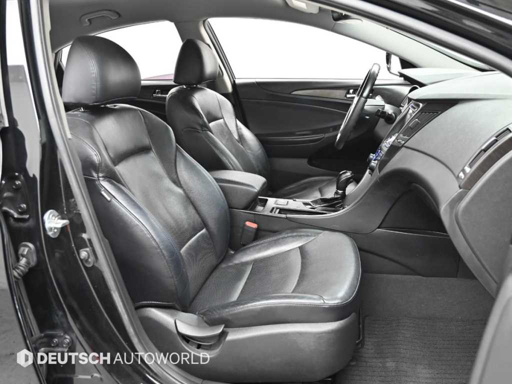 HYUNDAI Sonata - Vista 10