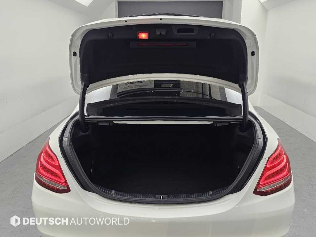 Mercedes Benz C Class 2017 Blanco - Importación desde Corea - HF Imports Iquique - Foto 19