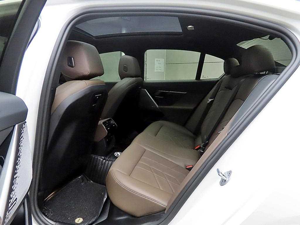 BMW 5 Series - Vista 6