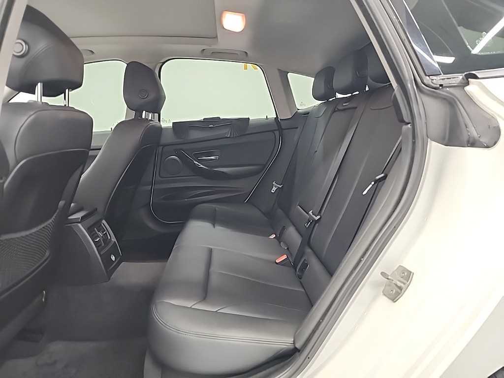 BMW Gran Turismo - Vista 12