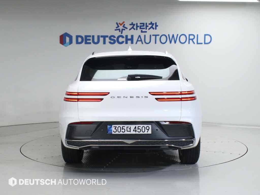 Genesis GV70 - Vista 4