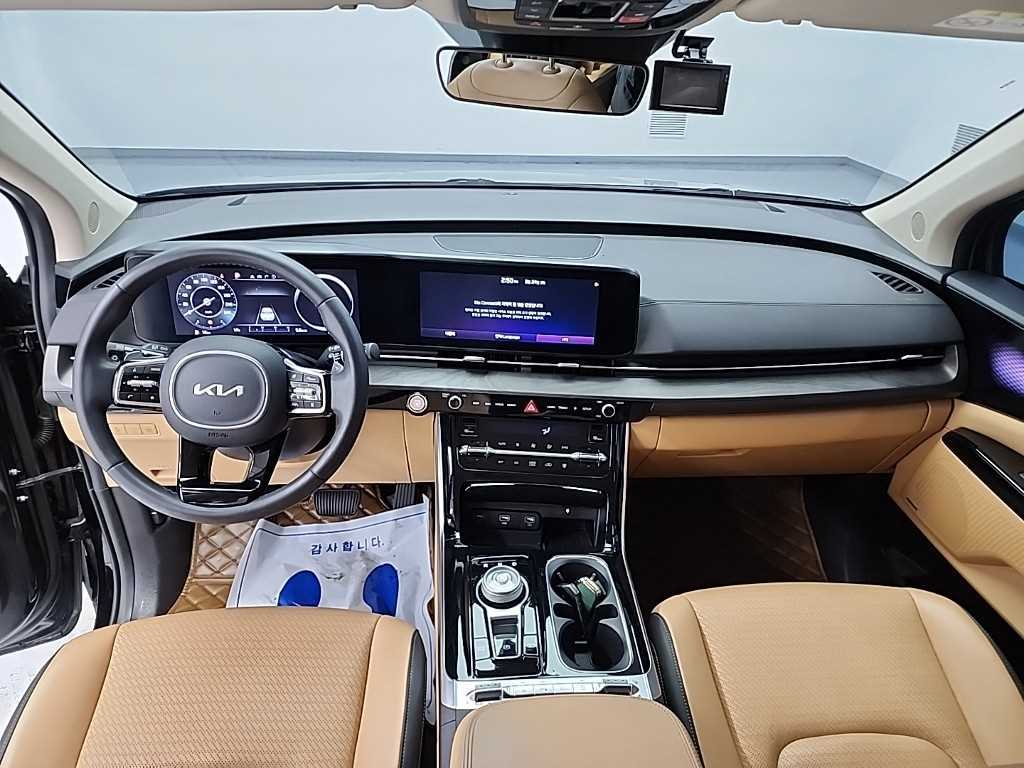 KIA Carnival - Vista 7