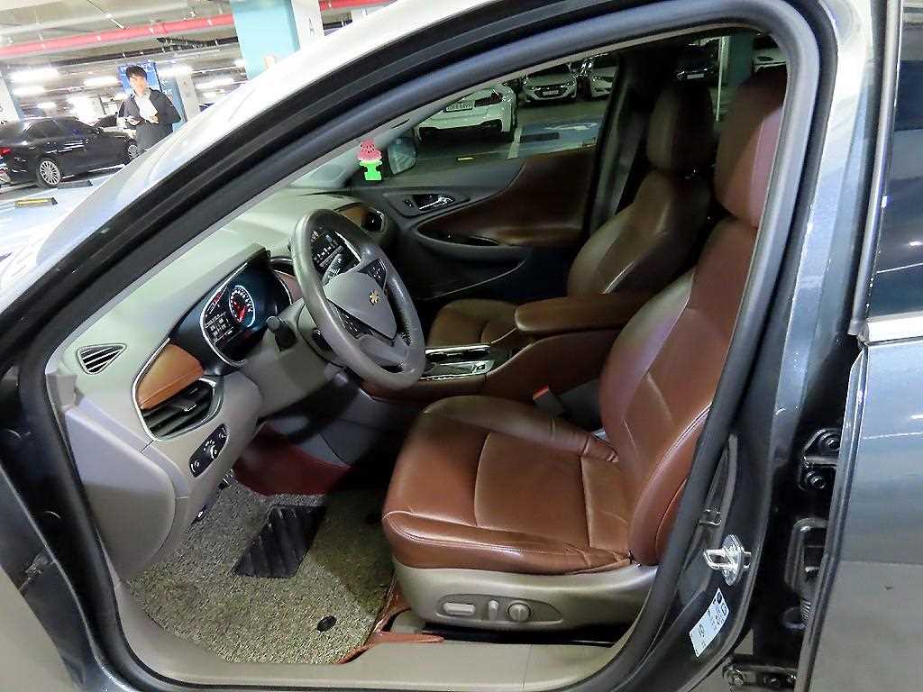 Chevrolet Malibu - Vista 6