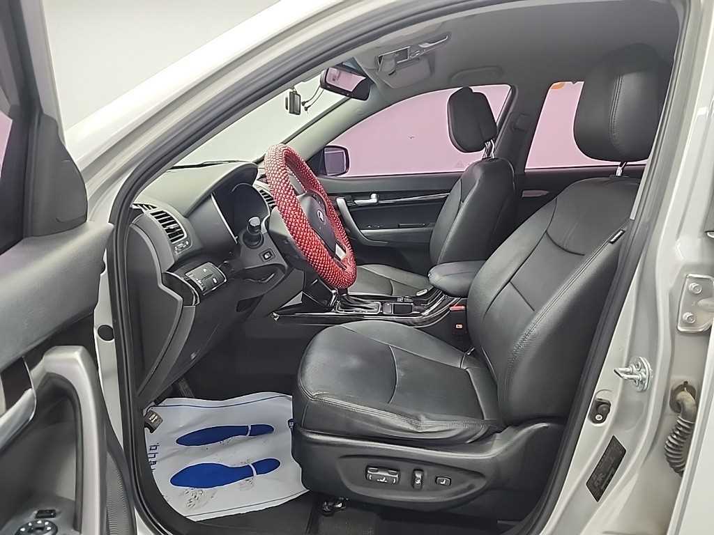 KIA Sorento - Vista 11