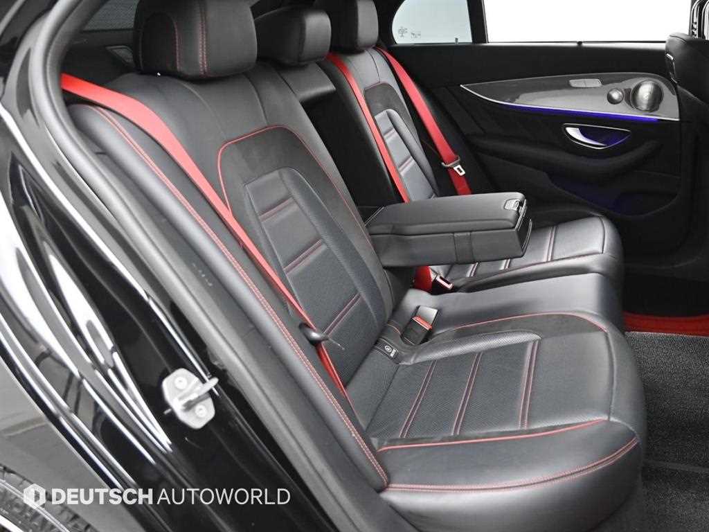 Mercedes Benz E class - Vista 12