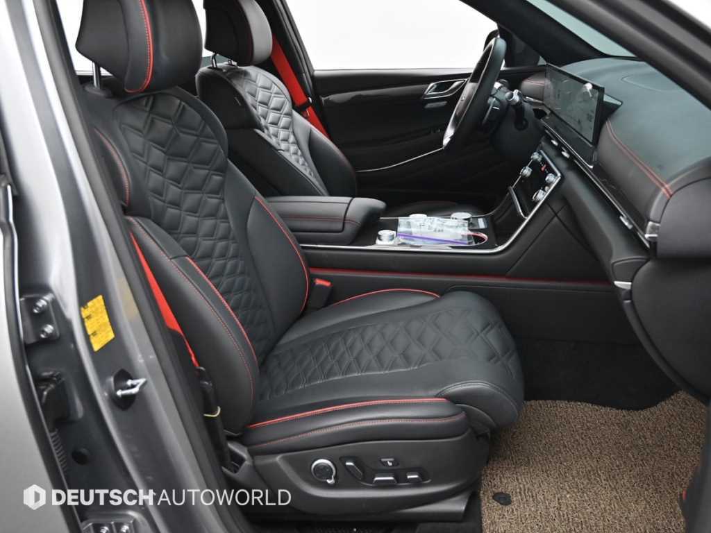 Genesis GV80 - Vista 10