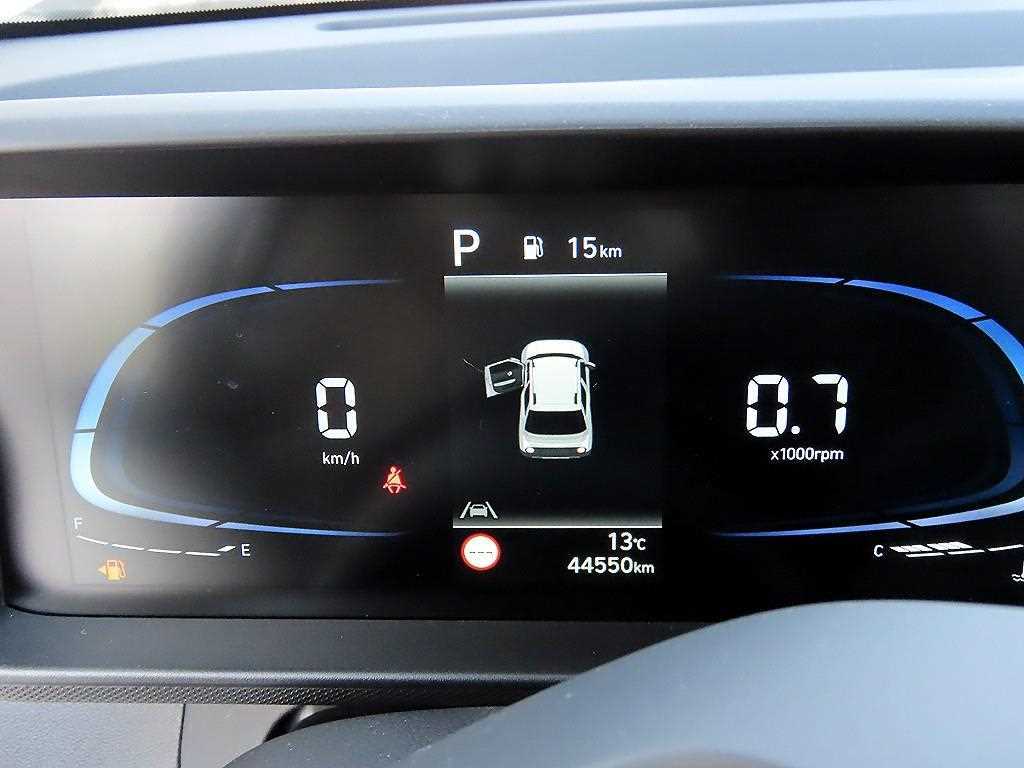 HYUNDAI Casper - Vista 9