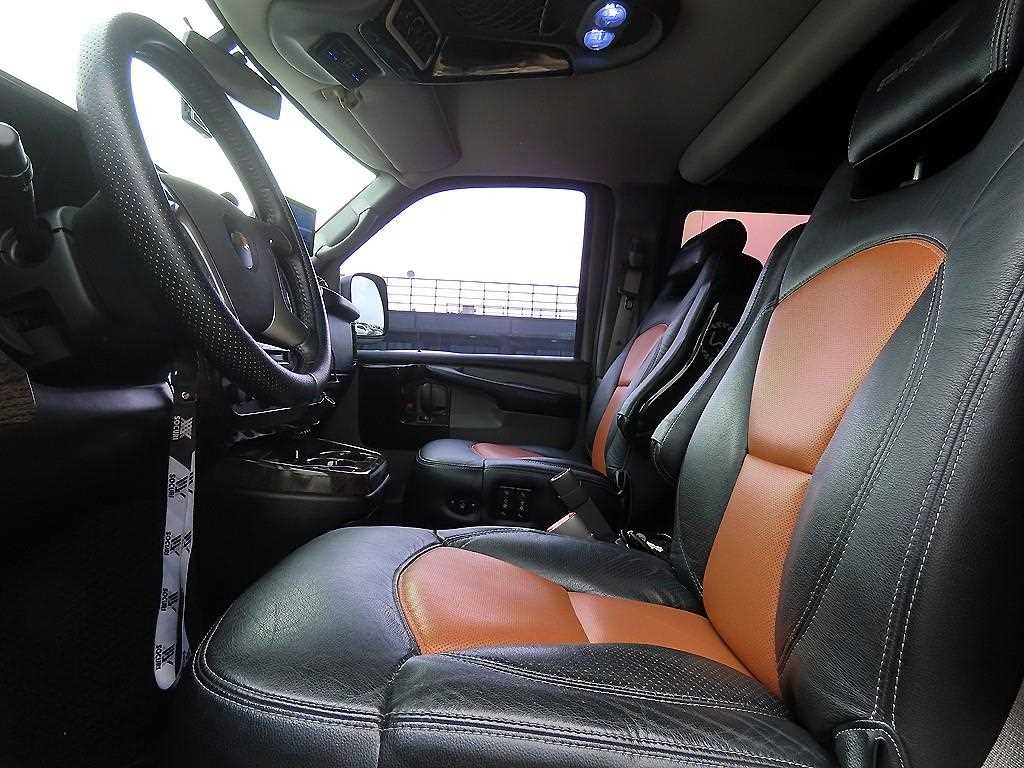 Chevrolet Express van - Vista 6