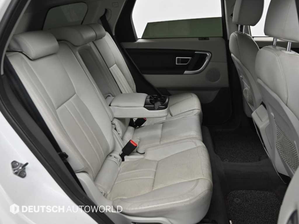 Land Rover Discovery Sports - Vista 12