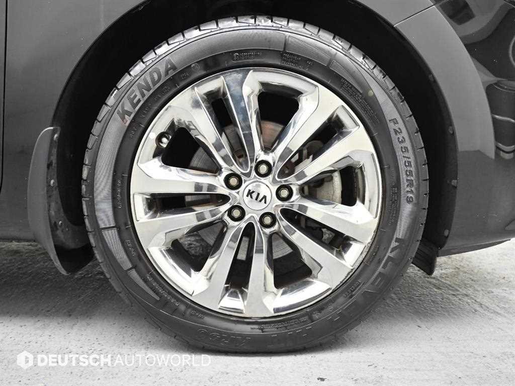 KIA Carnival - Vista 5