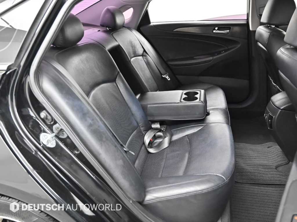 HYUNDAI Sonata - Vista 11