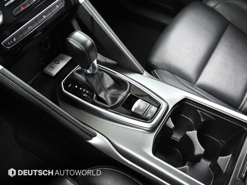 SAMSUNG QM6 - Vista 9