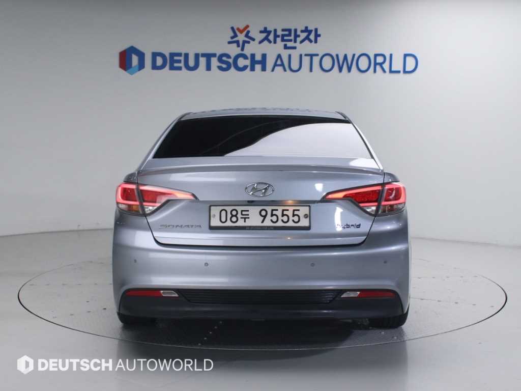 HYUNDAI Sonata - Vista 4