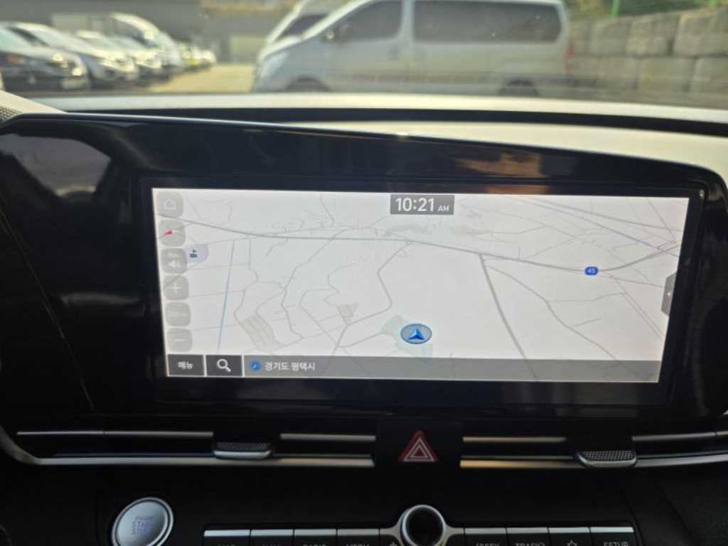 HYUNDAI Avante - Vista 11