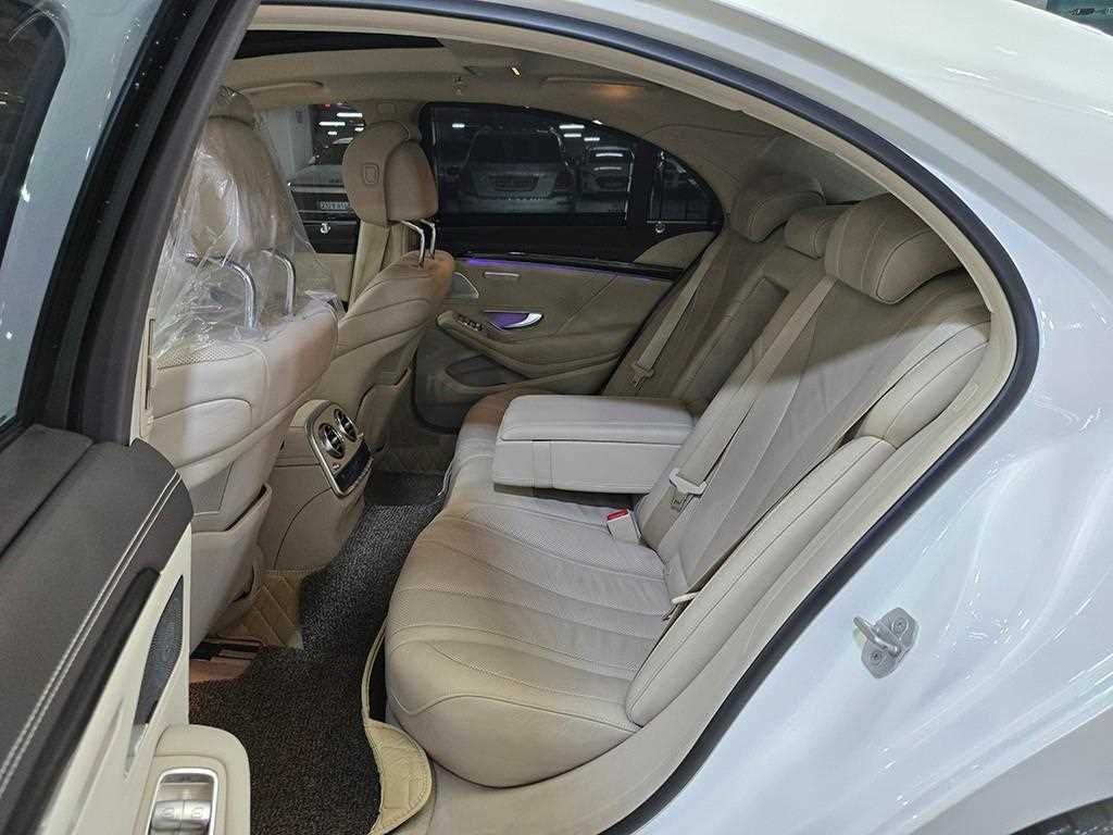 Mercedes Benz S Class - Vista 8