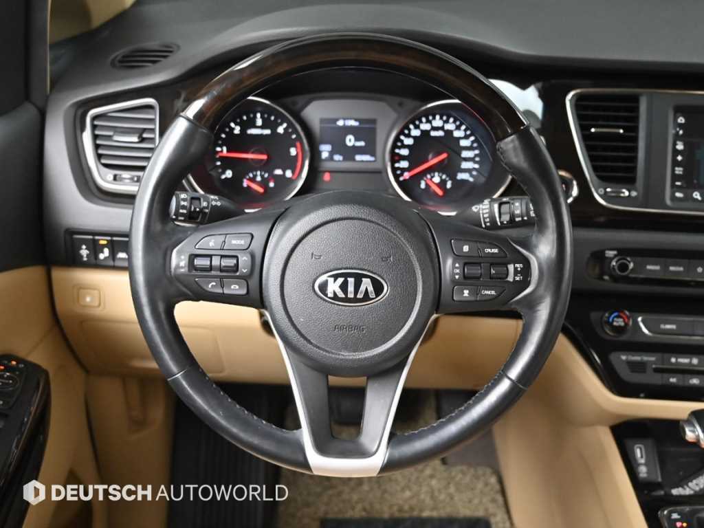 KIA Carnival 2019 Blanco - Importación desde Corea - HF Imports Iquique - Foto 13