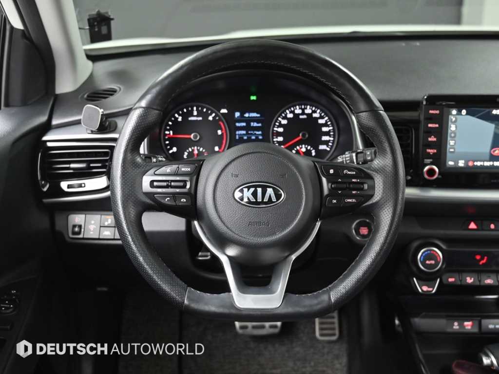 KIA Stonic 2018 - Importación desde Corea - HF Imports Iquique - Foto 13