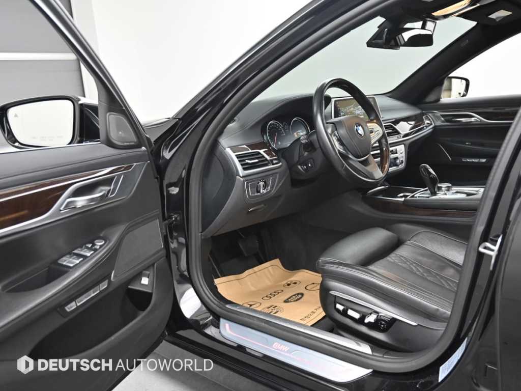 BMW 7 Series - Vista 11