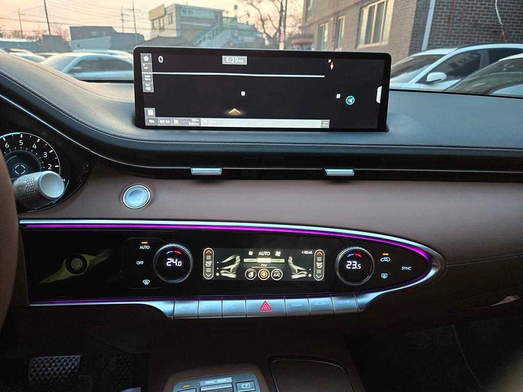 Genesis GV70 - Vista 10