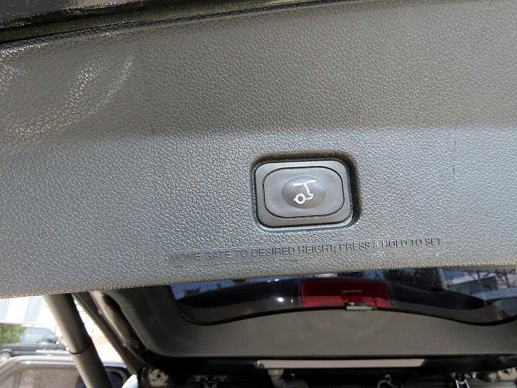 Ford Explorer 2019 Negro - Importación desde Corea - HF Imports Iquique - Foto 17