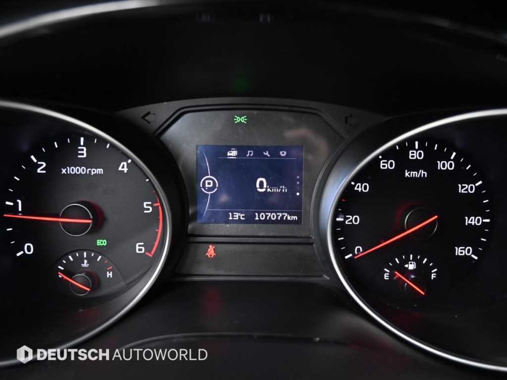 KIA Carnival - Vista 8