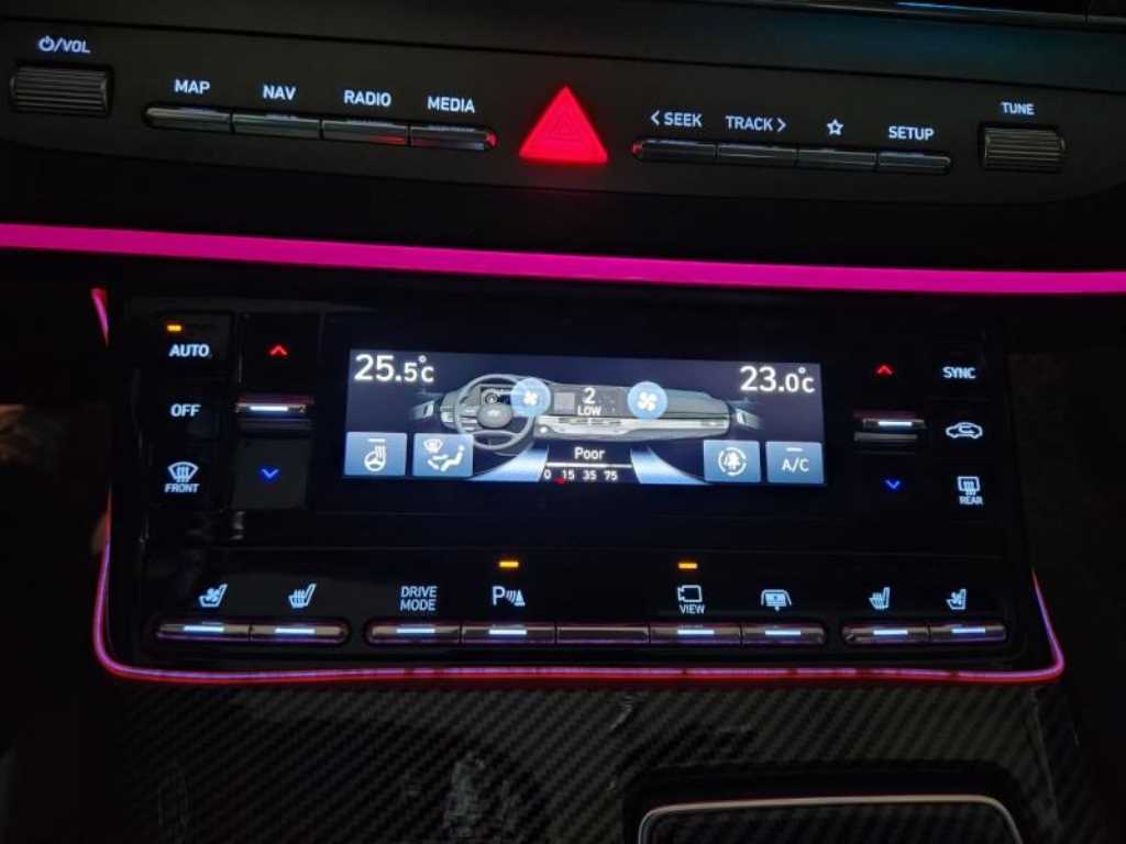 HYUNDAI Grandeur - Vista 12