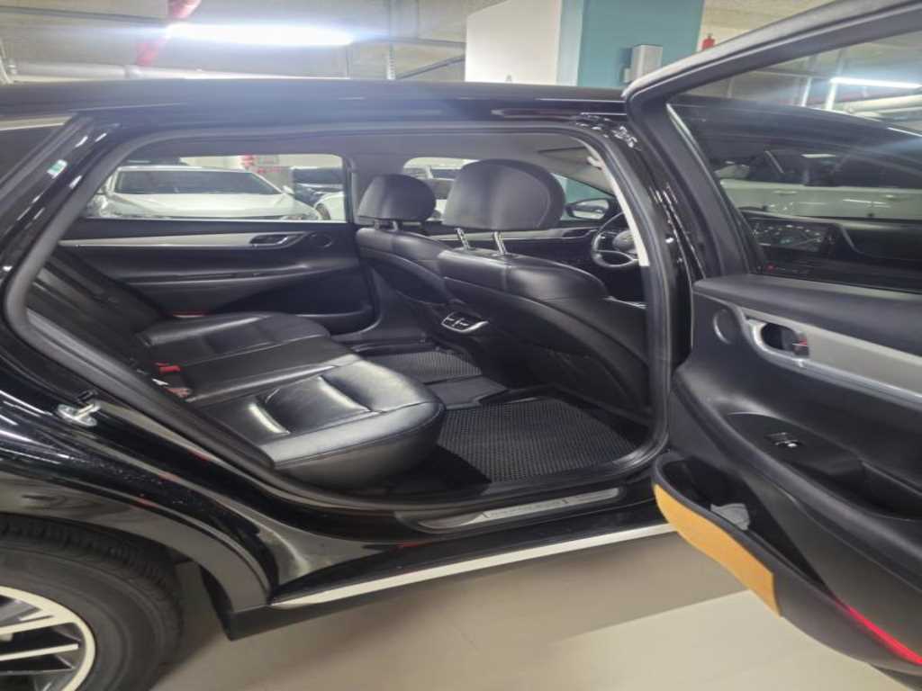 HYUNDAI Grandeur - Vista 9