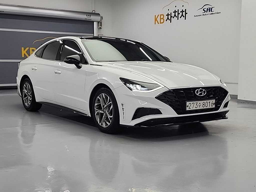 HYUNDAI Sonata - Vista 4