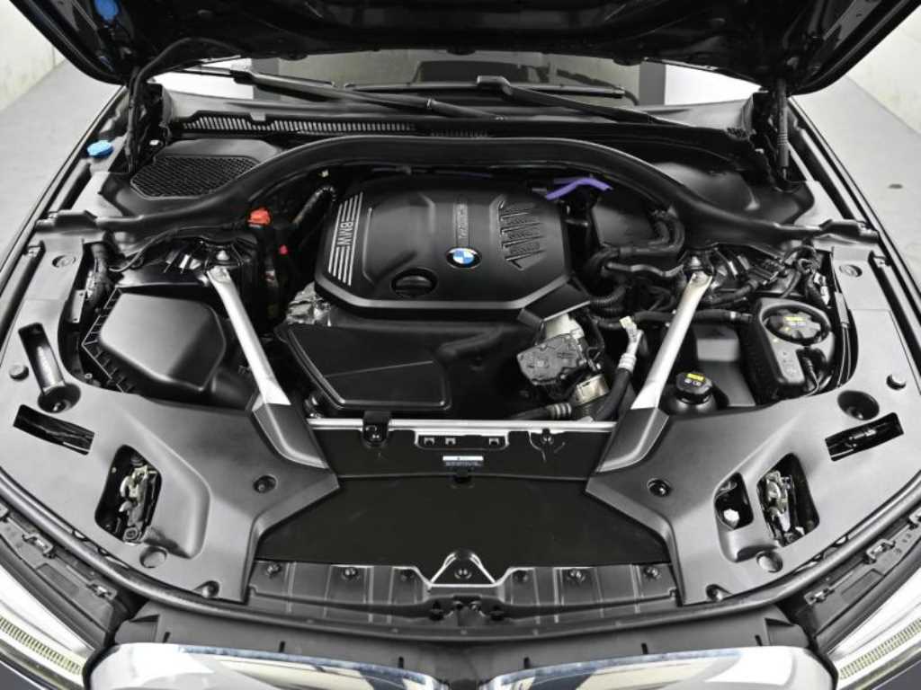 BMW 5 Series - Vista 6