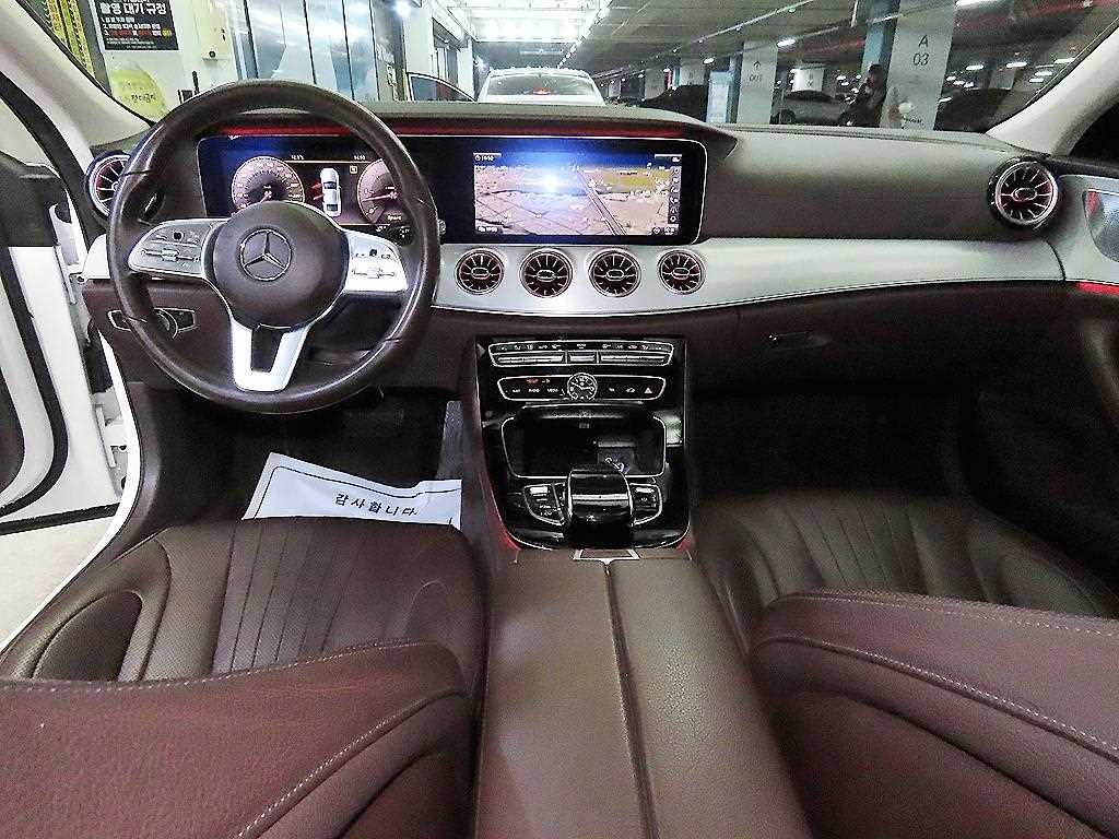 Mercedes Benz CLS Class - Vista 10