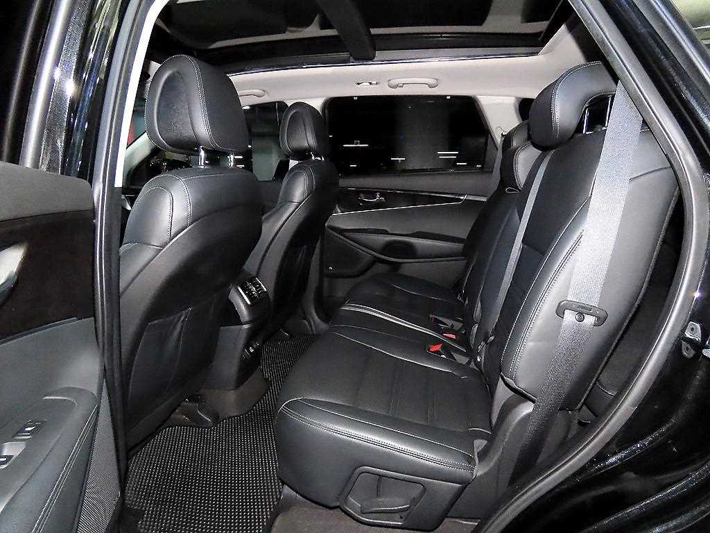 KIA Sorento - Vista 7