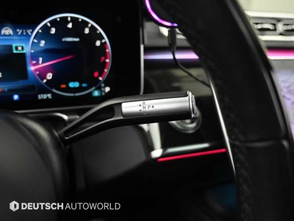 Mercedes Benz S Class - Vista 9