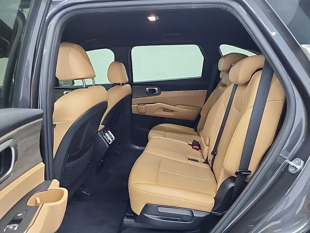 KIA Sorento - Vista 12
