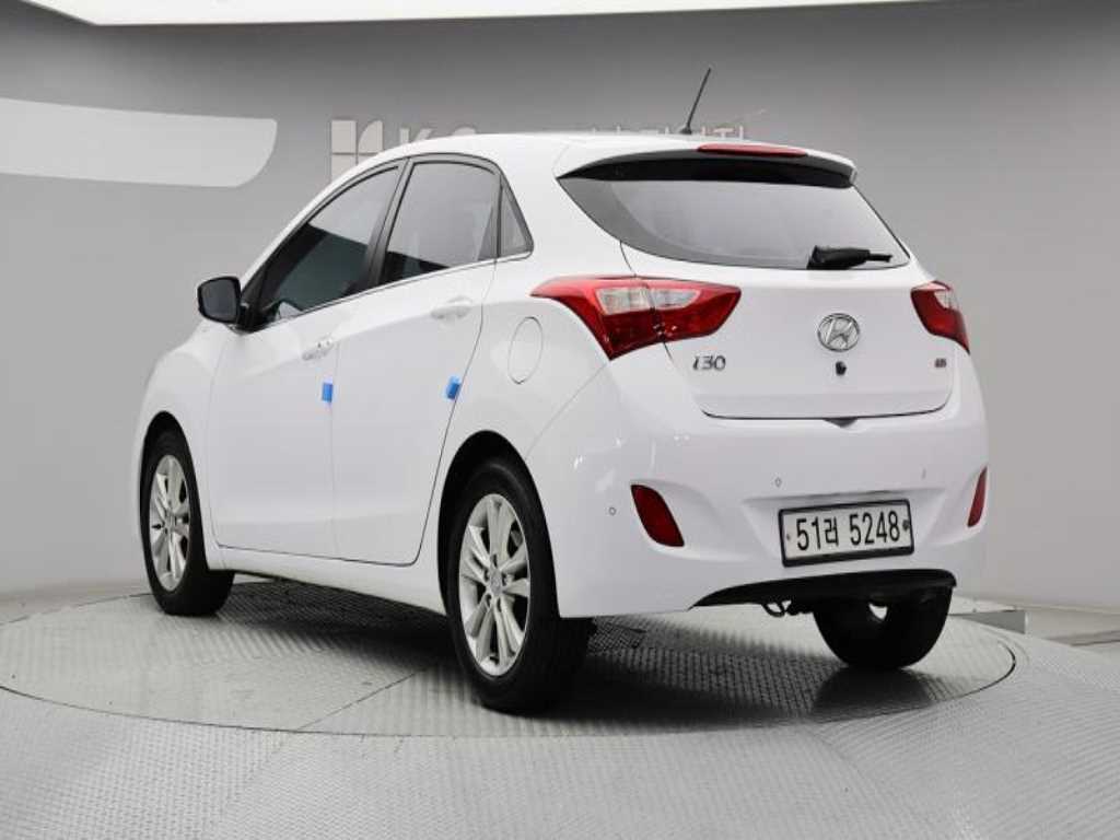 HYUNDAI i30 - Vista 2