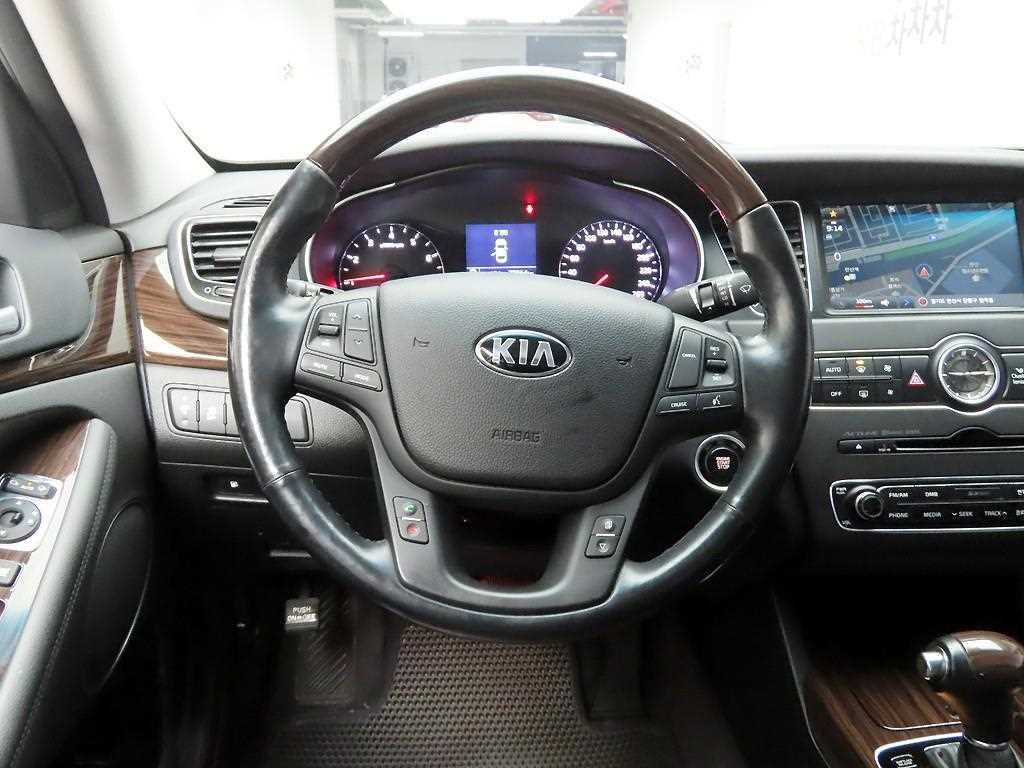 KIA K7 - Vista 6