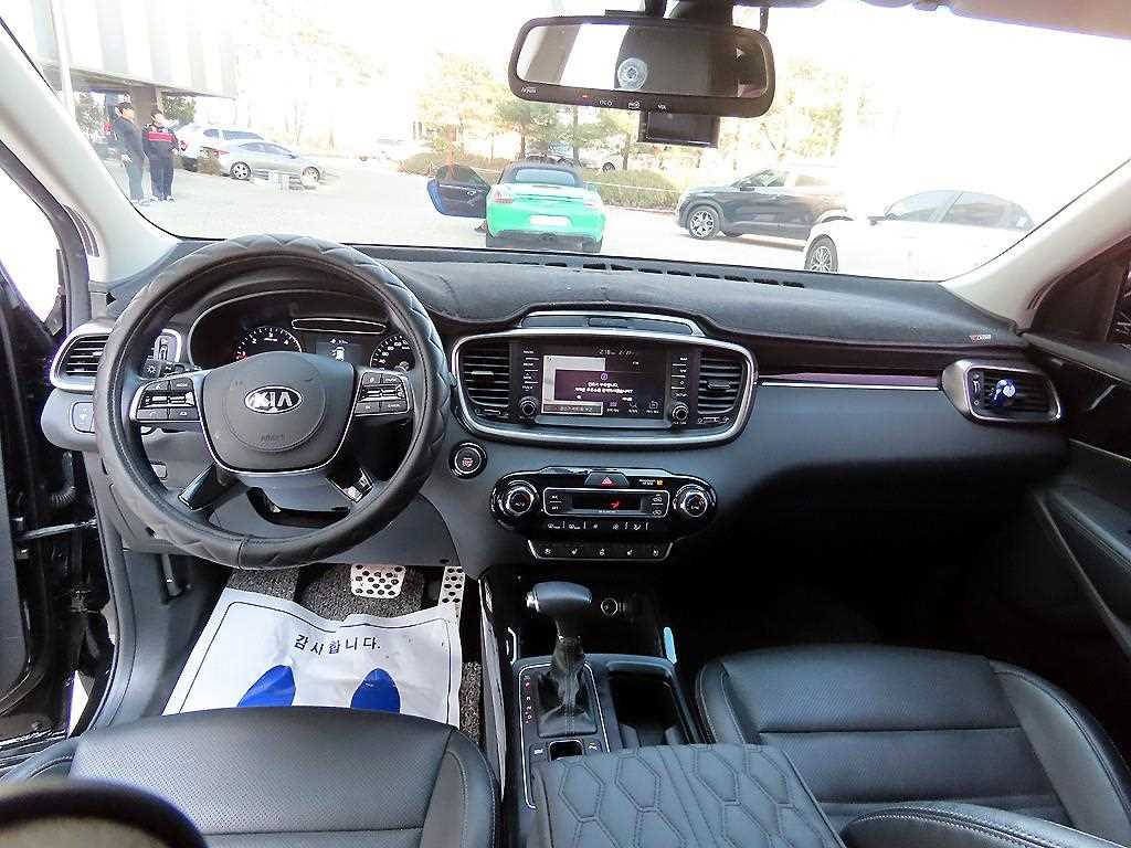 KIA Sorento - Vista 7